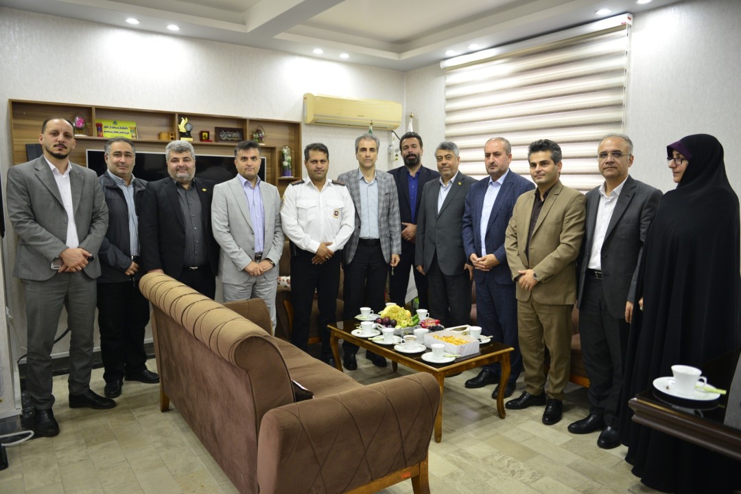 حضور هیئت مدیران ارشد سازمان منطقه آزاد انزلی در بخش خشكبیجار حضور هیئت مدیران ارشد سازمان منطقه آزاد انزلی در بخش خشكبیجار