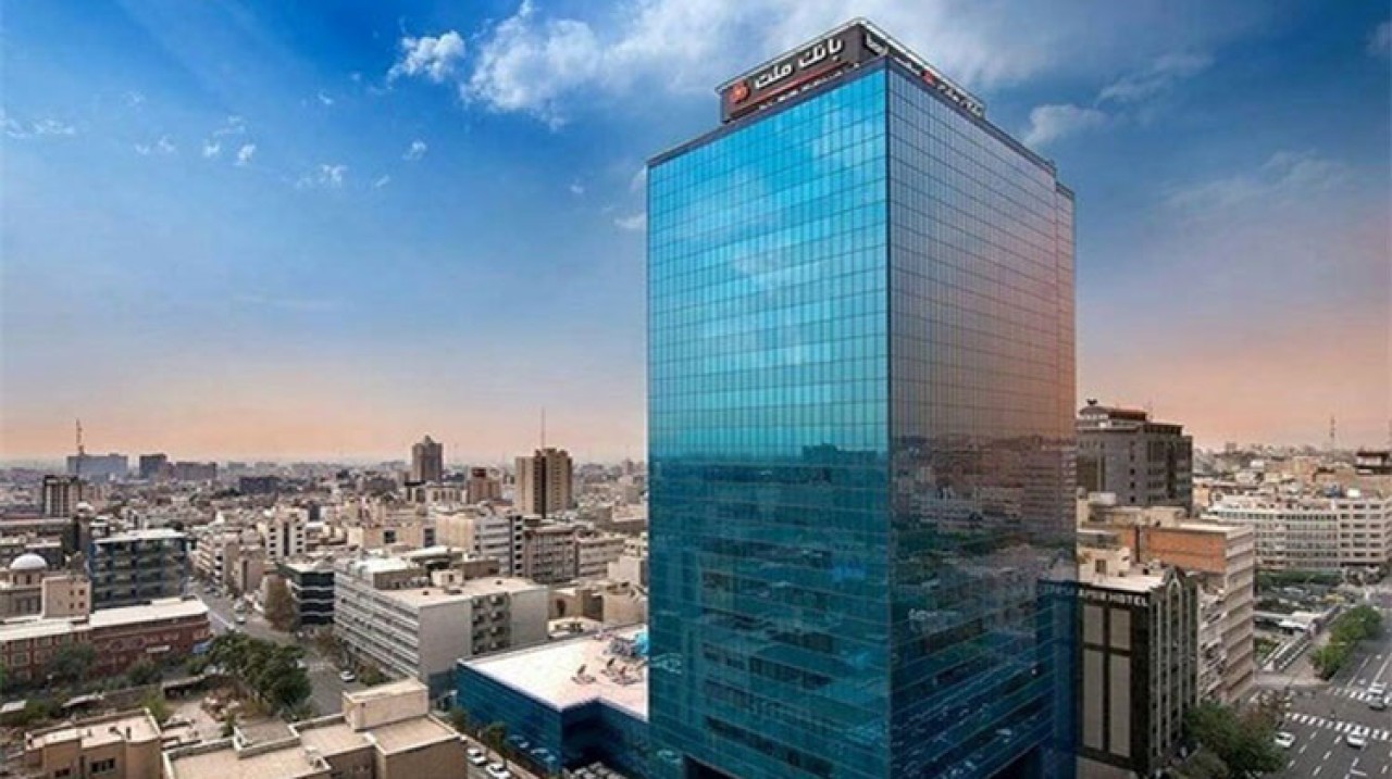 جهش 95 درصدی درآمدهای بانك ملت در 2 ماه نخست سال 1405